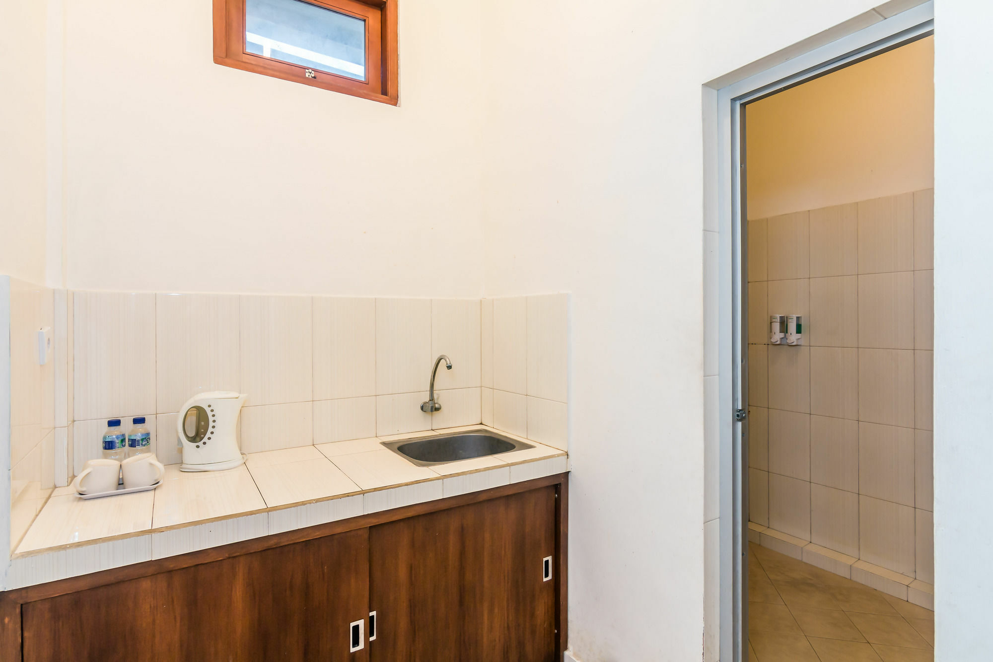 Zen Rooms Basic Kuta Kubu Anyar מראה חיצוני תמונה